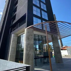 Hotel 9006, Natal